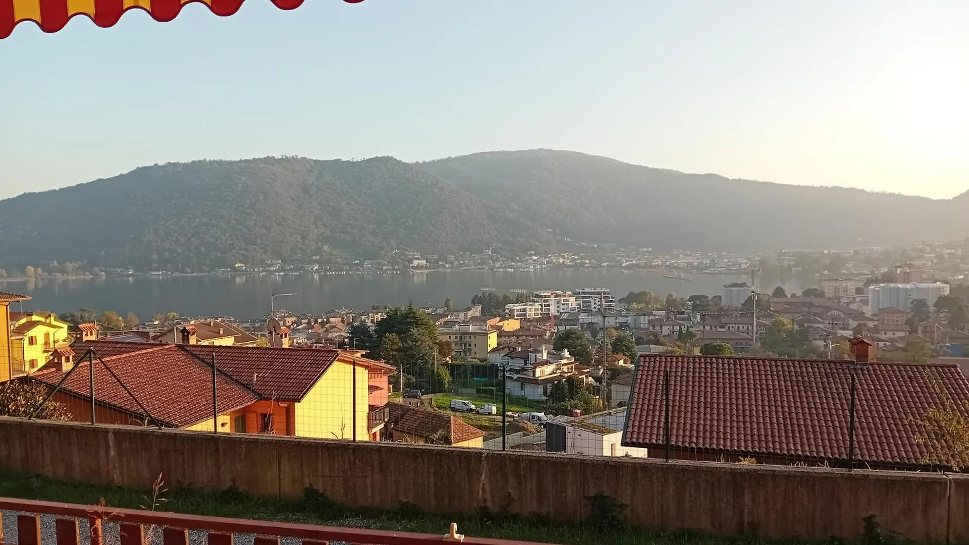 Casa Vacanza In Posizione Panoramica Lago D'Iseo Sarnico 0*,